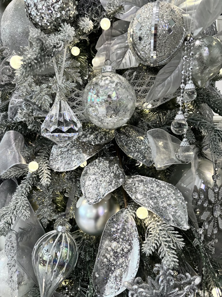 Elegant silver Christmas tree decorations