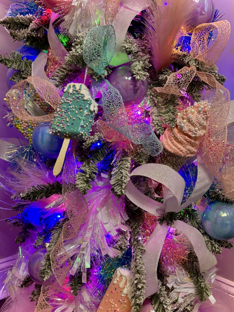 Elegant silver Christmas tree decorations